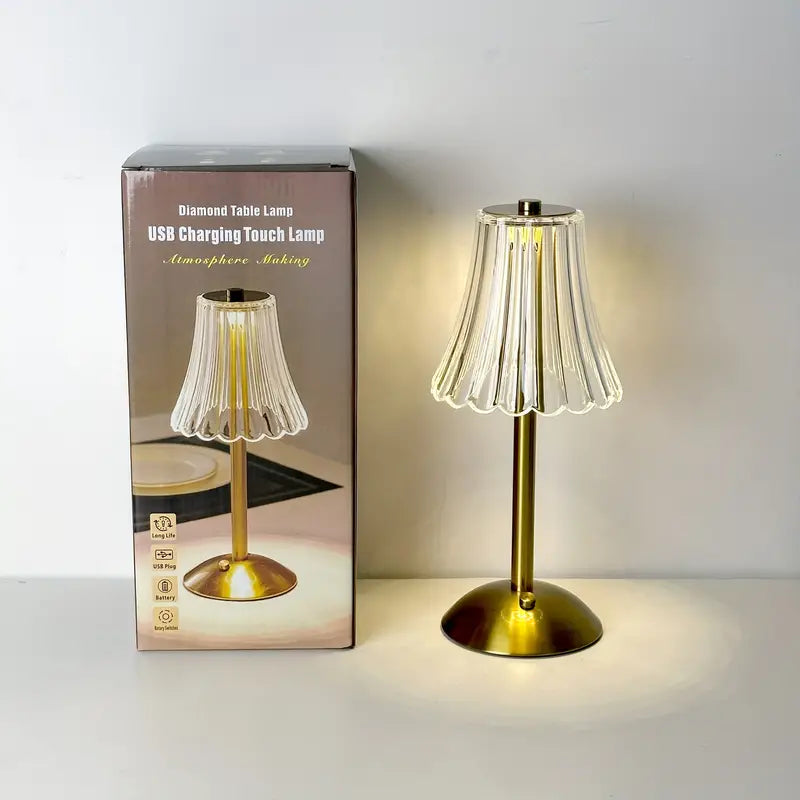 Bordlampe – Raffineret Udtryk og Fleksibel Lysstyrke