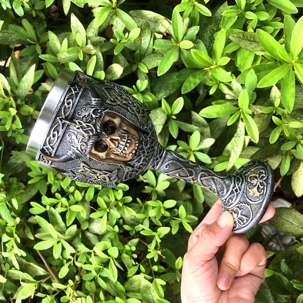 Vikingeglas med evig kriger-motiv