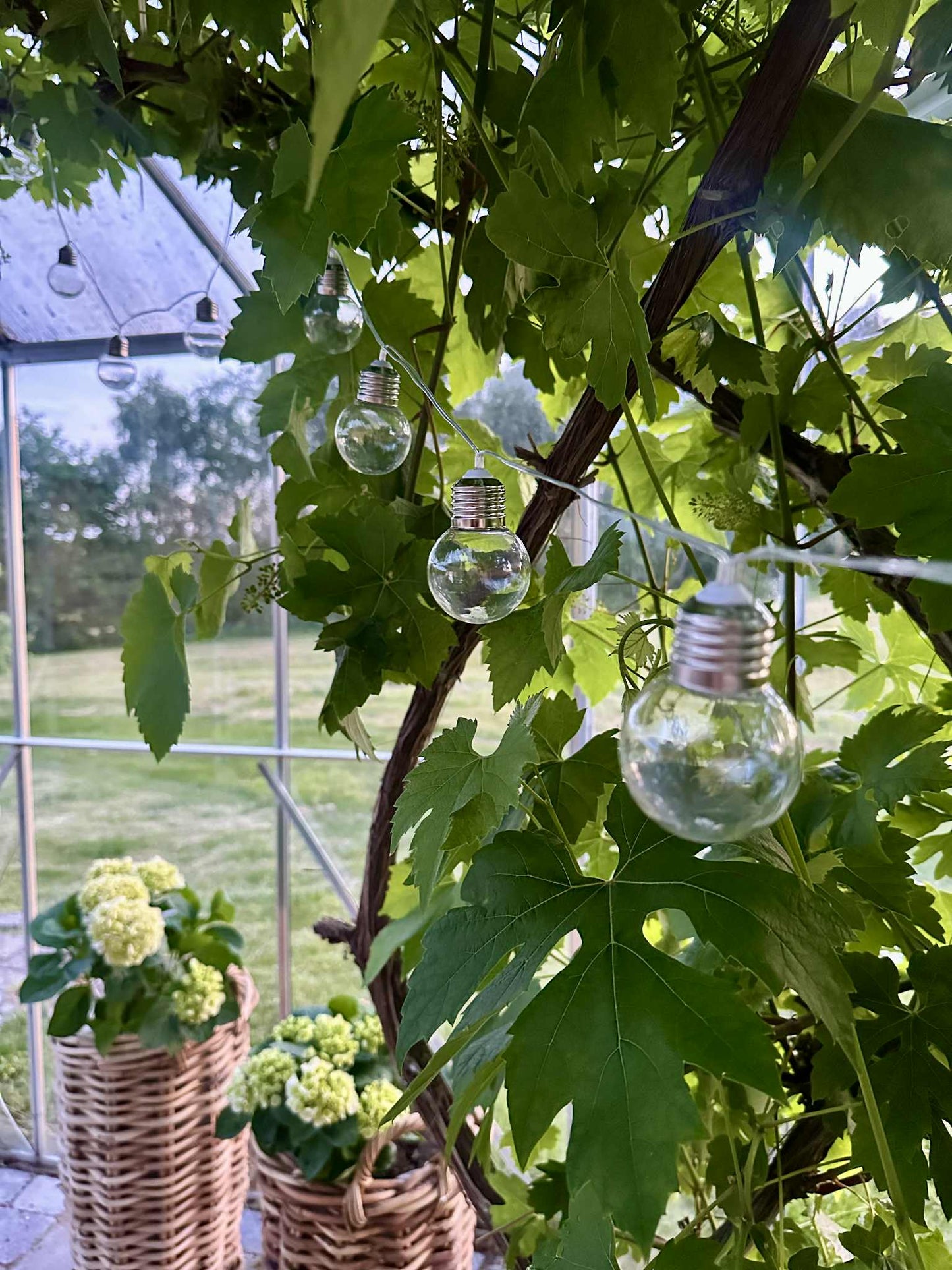 Solcelledriven LED-lysslinga