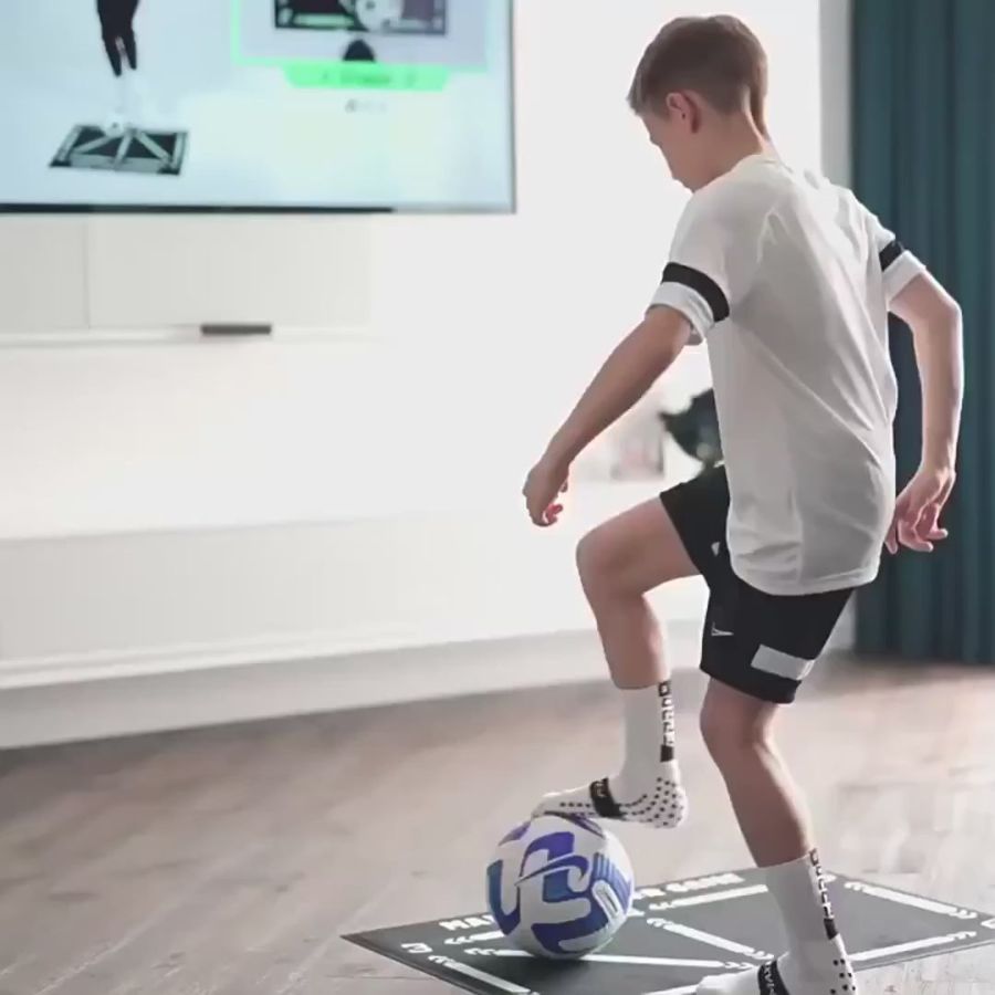 Fodboldtræningsmåtte med professionel videokursus inkluderet