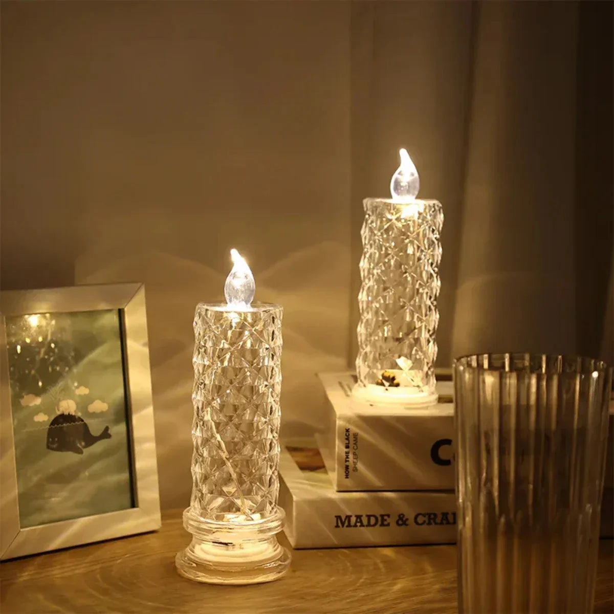 Ledsen™ CrystalCandle 1+1 GRATIS: Elegant Krystal Lys Inspireret LED Bord Lys