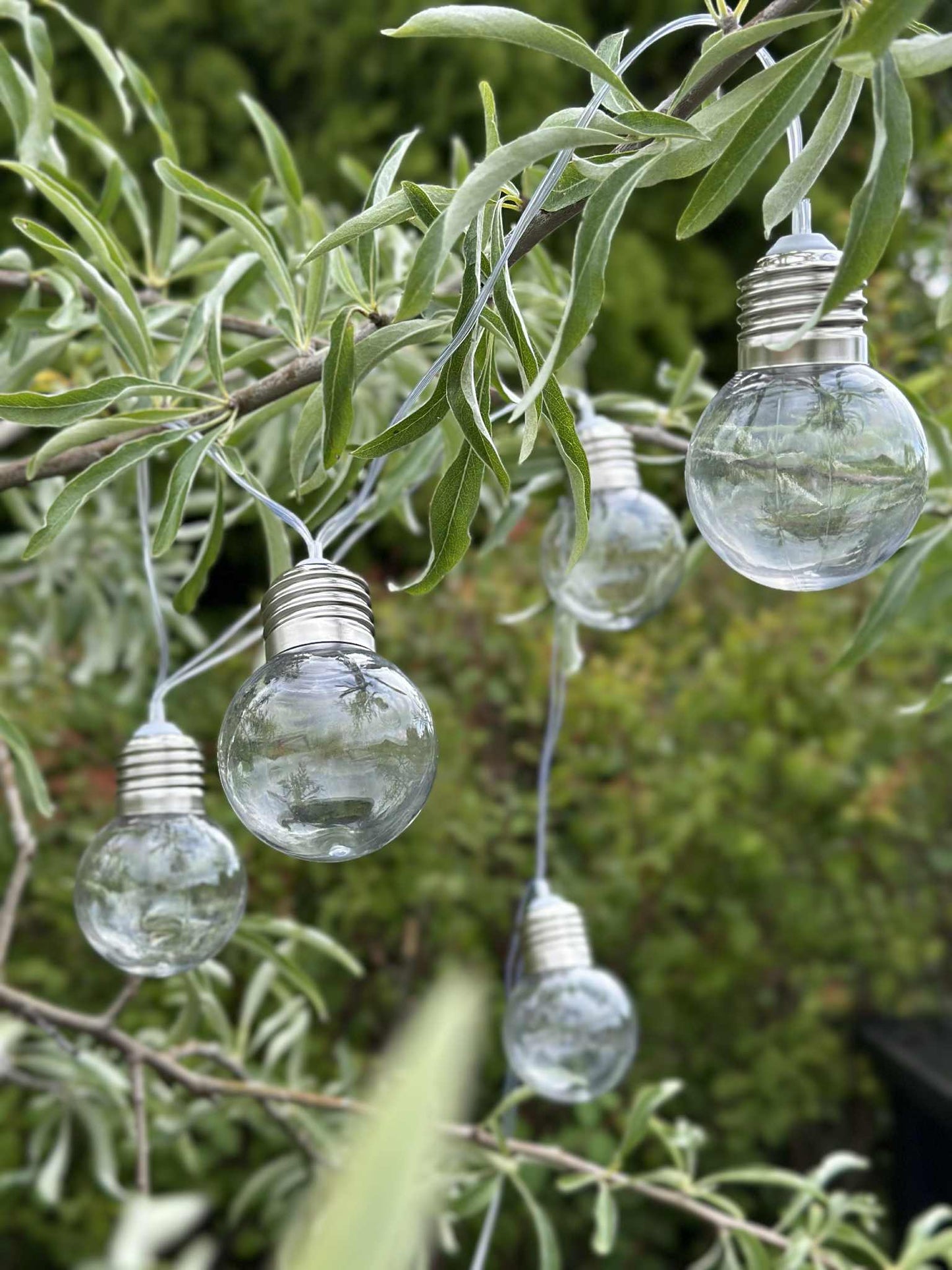 Solcelledriven LED-lysslinga