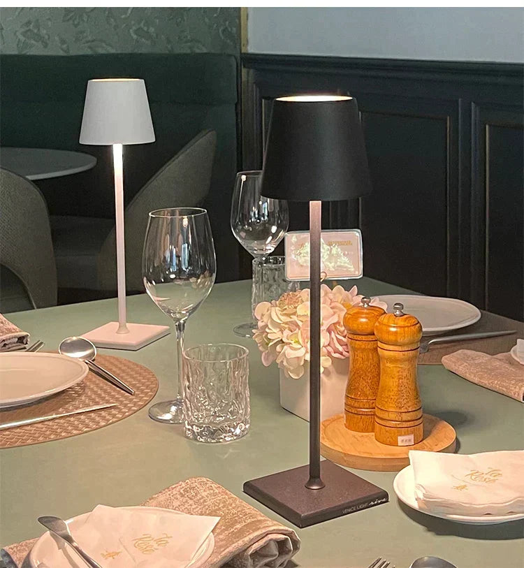Bordlampe – Trådløs Frihed og Hygge