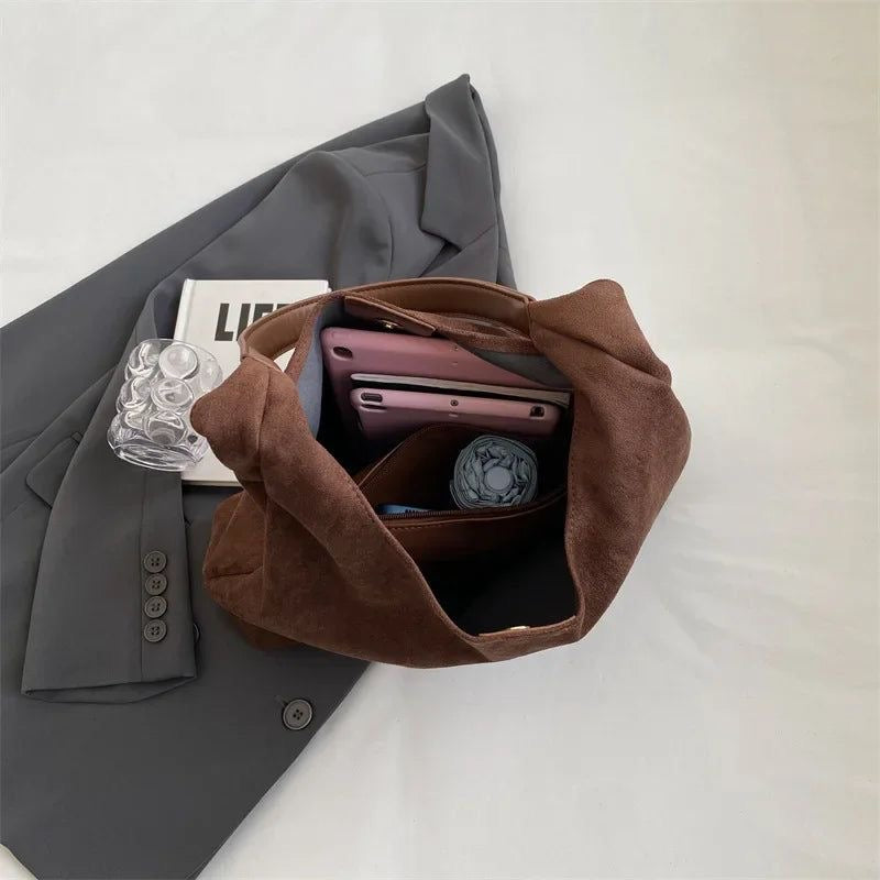 Skuldertaske – Perfekt til Casual og Elegante Outfits