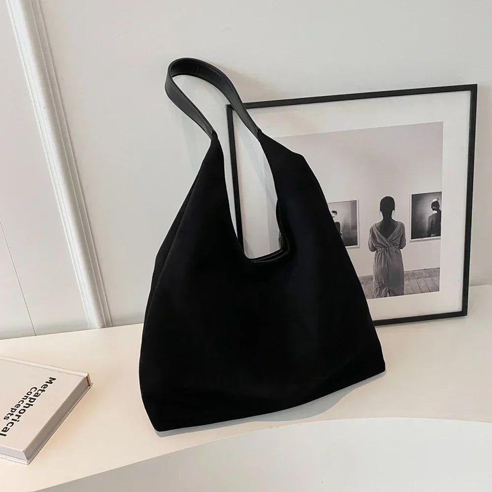 Skuldertaske – Perfekt til Casual og Elegante Outfits
