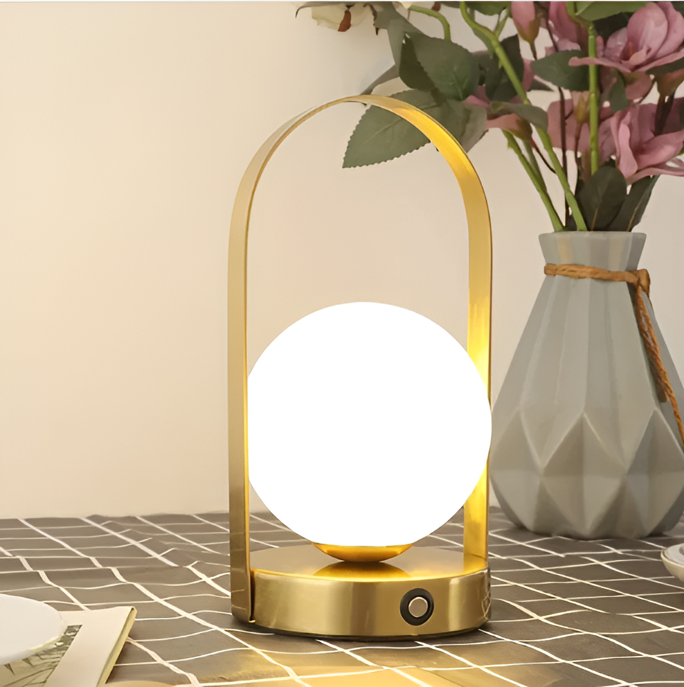 Bordlampe – Trådløs og Fleksibel Belysning