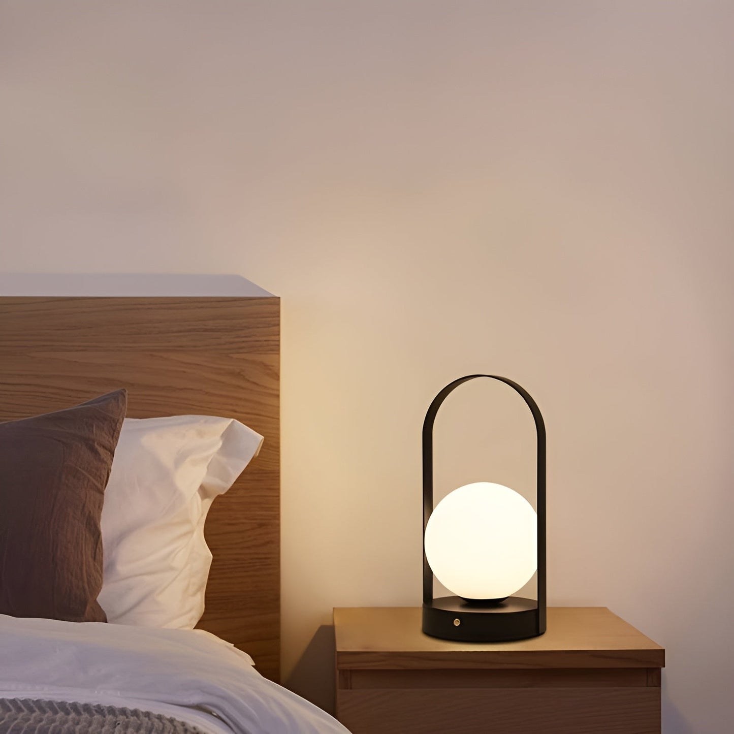 Bordlampe – Trådløs og Fleksibel Belysning