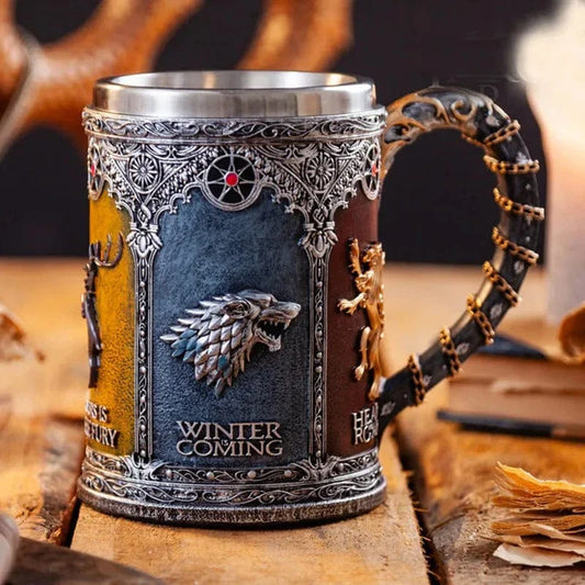 Familiekrus med fantasy-inspireret motiv