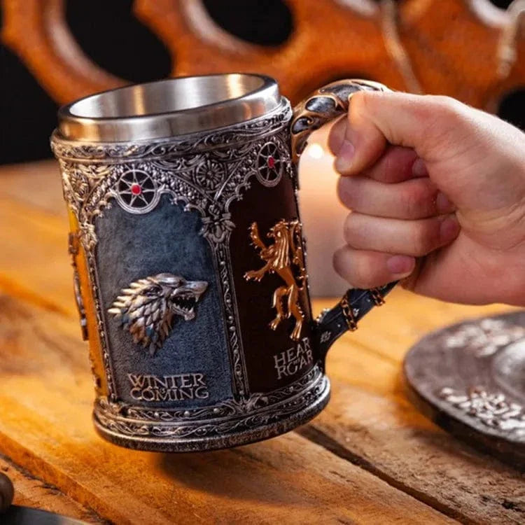 Familiekrus med fantasy-inspireret motiv