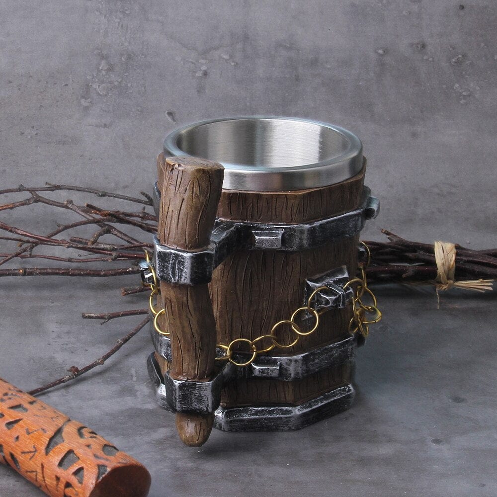 Vikingekrus med Yggdrasil-inspireret træmotiv