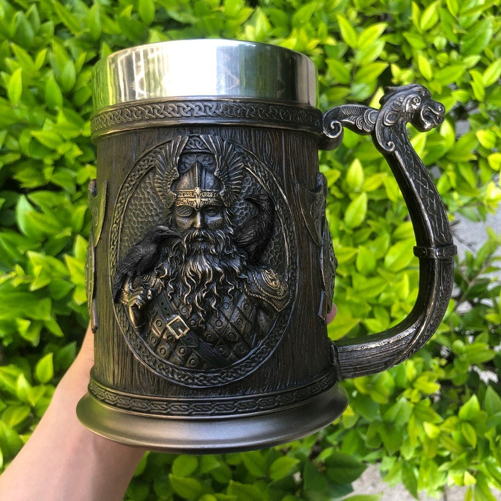 Vikingekrus med rejse-inspireret mytologisk design