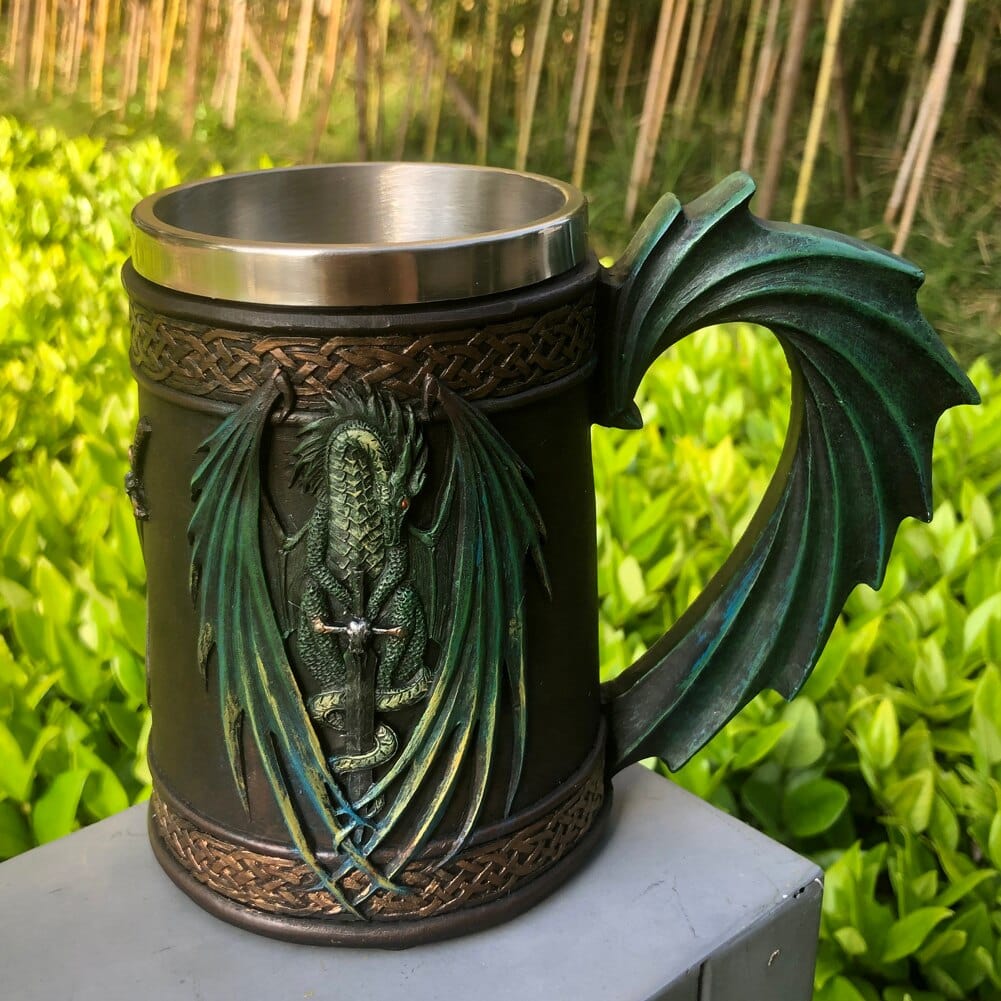 Vikingekrus med drageinspireret Nidhogg-motiv