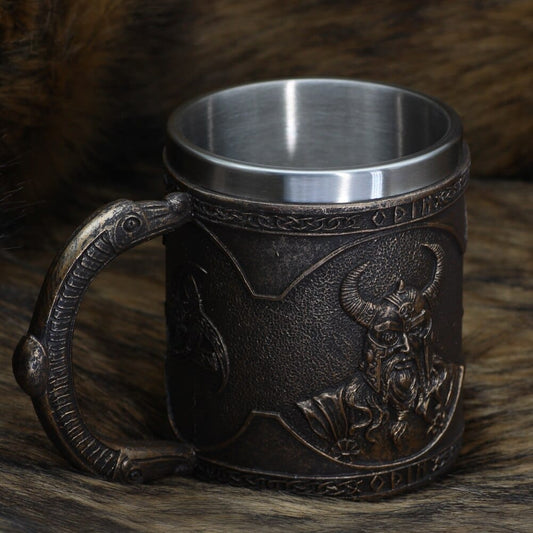 Vikingekrus med nordisk vogter-tema