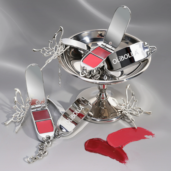 2-i-1 lipgloss-armbånd med aftagelig charm