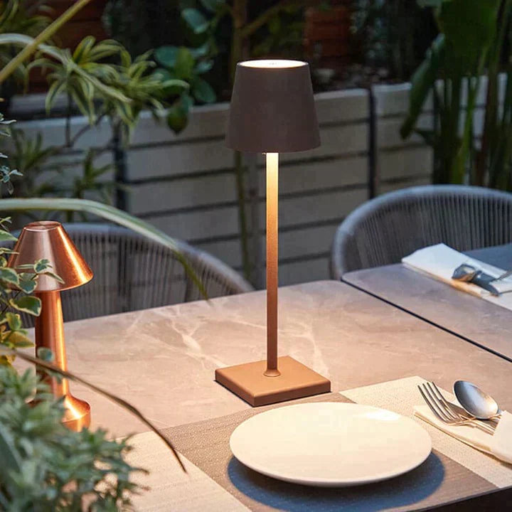 Trådløs Bordlampe – Hyggebelysning til Hjem og Have