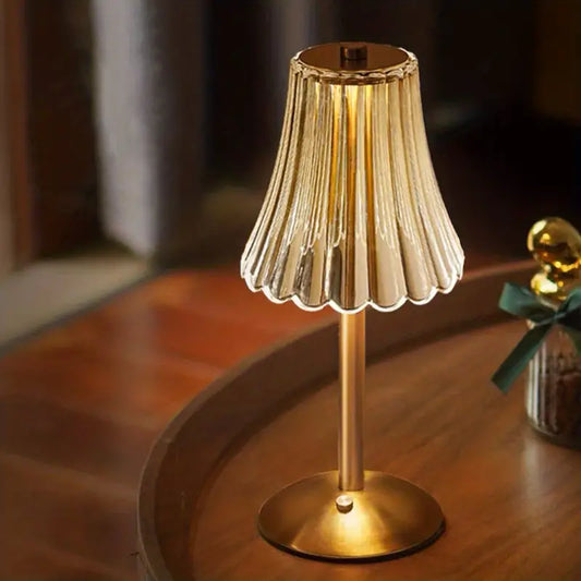 Bordlampe – Raffineret Udtryk og Fleksibel Lysstyrke
