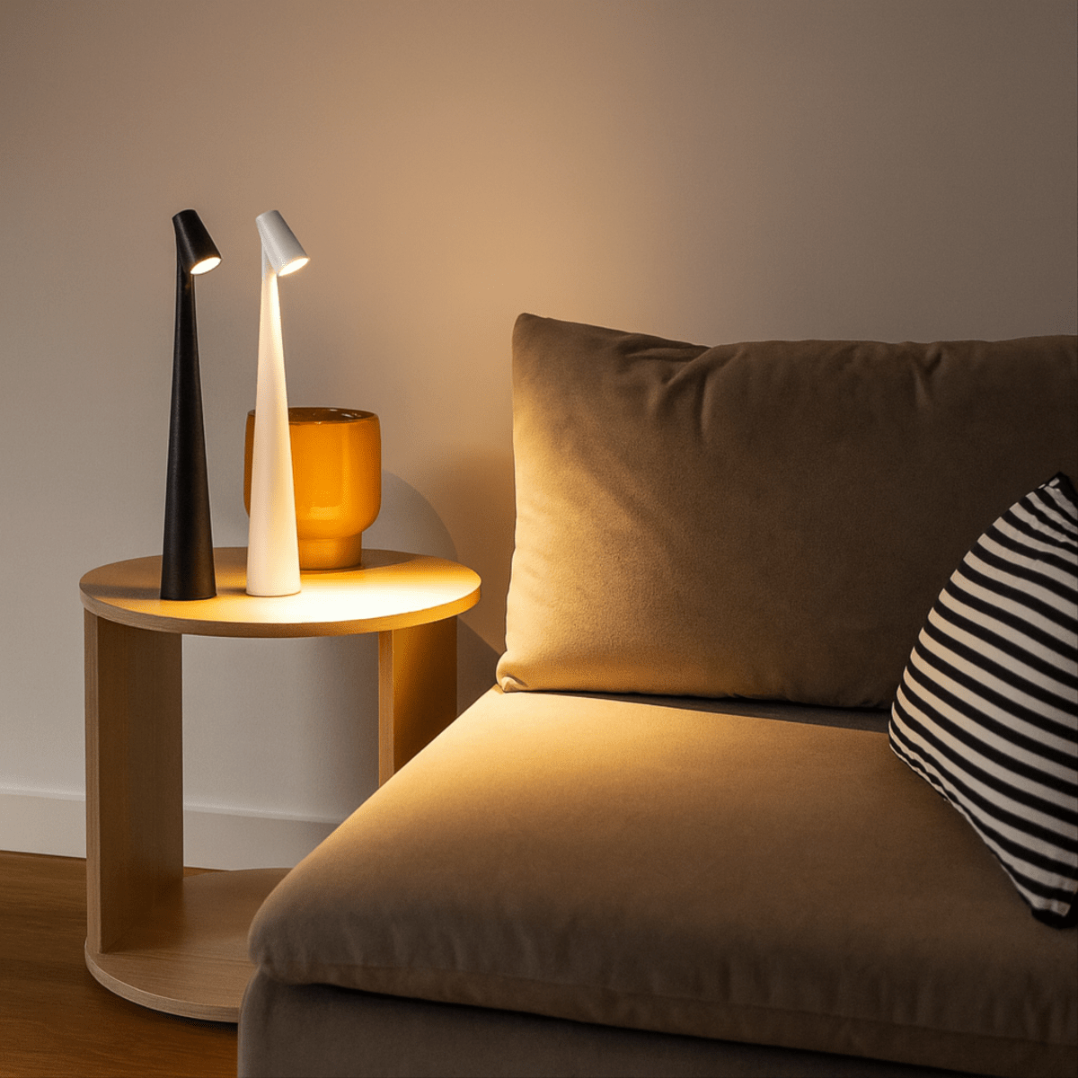 Glowline - Kordeløs Bordlampe Med Slank Profil