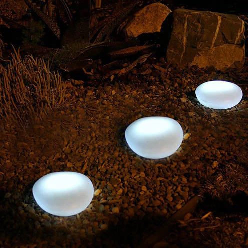 Solcelledrevet LED-lampe med glasdesign