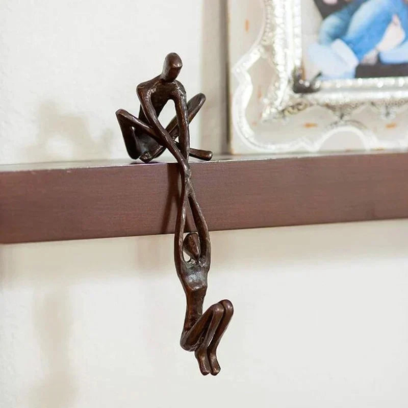Tidløs skulptur for kærlighed og styrke