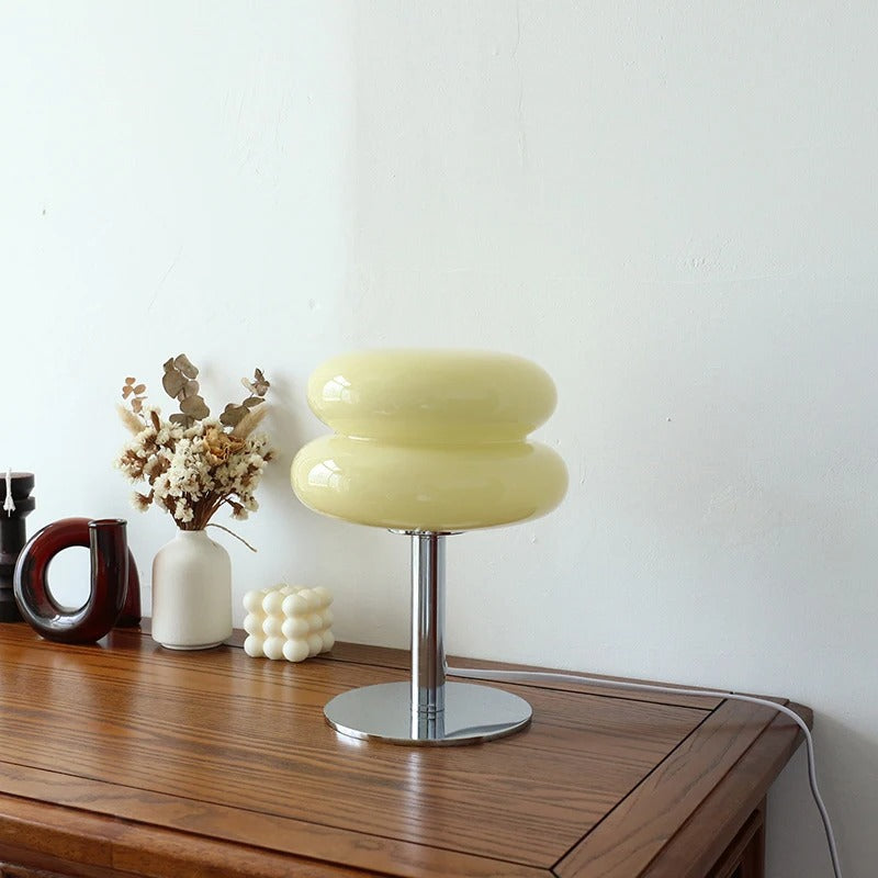 Funktionel og Moderne Bordlampe I Glas