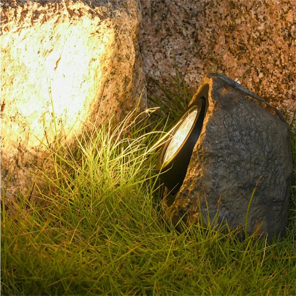Naturligt udseende havebelysning i stenlook