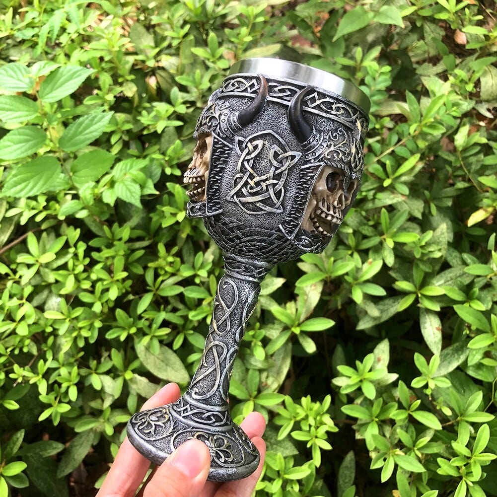 Vikingeglas med evig kriger-motiv