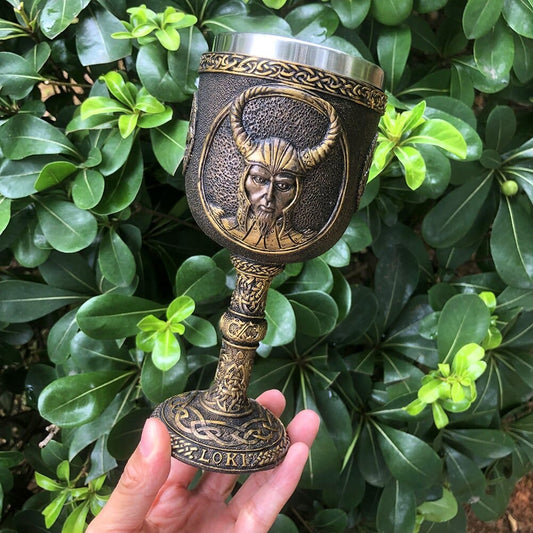 Vikingeglas med snedig figur-motiv