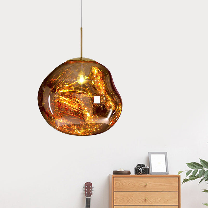 Pendellampe med metal & glas for luksuriøs elegance