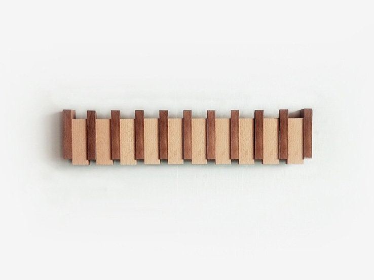 Funktionel Knagerække i Pianodesign