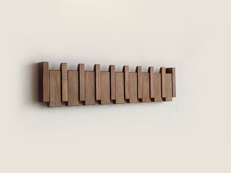 Funktionel Knagerække i Pianodesign